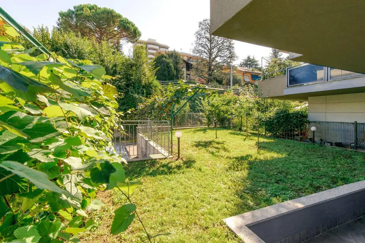 Guest house Casa Livio - Rooms And Studios Como
