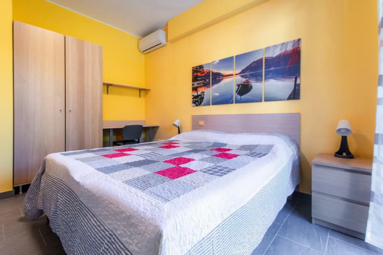Casa Livio - Rooms And Studios Como Guest house