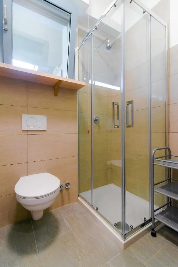 Guest house Casa Livio - Rooms And Studios Como
